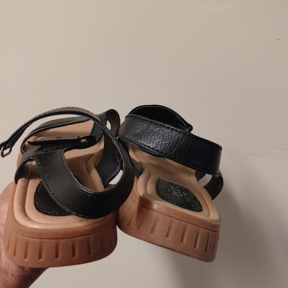 Eurosoft Women's Black Chunky Platform Comfortable Strappy Sandals Size 7 Wide - Picture 7 of 10